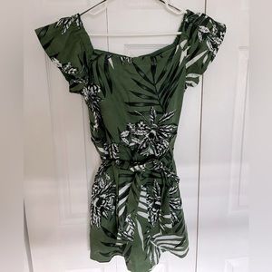 Guess romper size S
